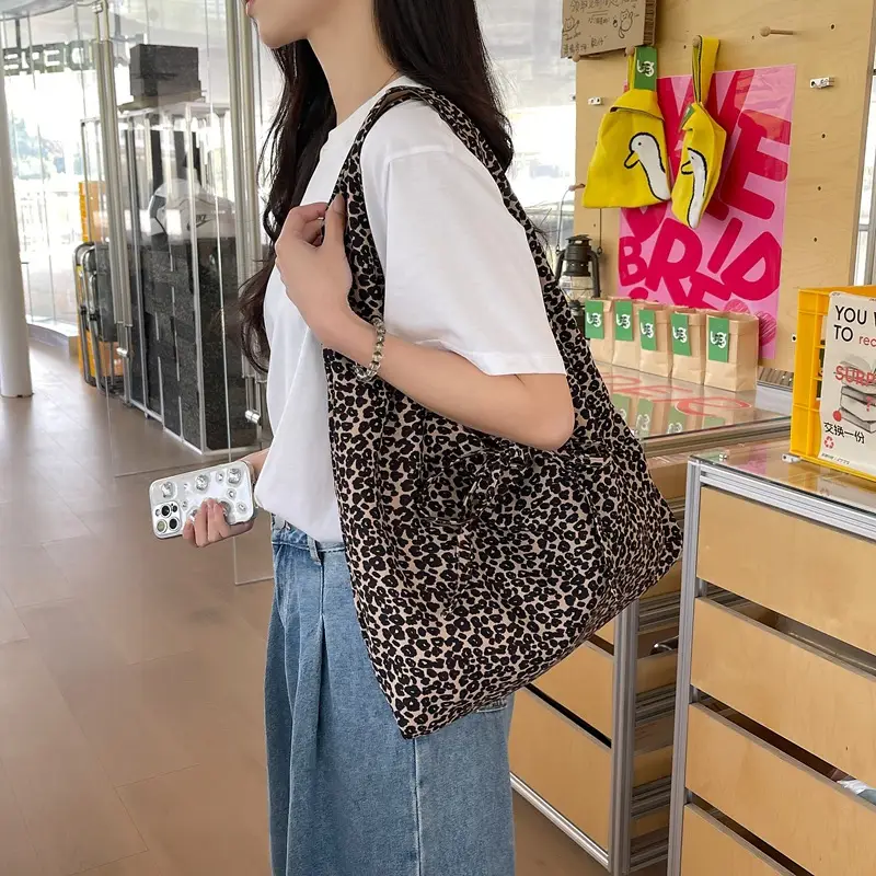 Leopard Print Shoulder Bag Large Capacity Fashion Tote — feature 16