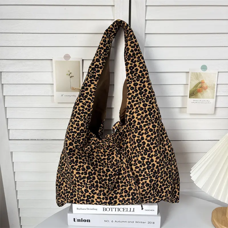 Leopard Print Shoulder Bag Large Capacity Fashion Tote — feature 25