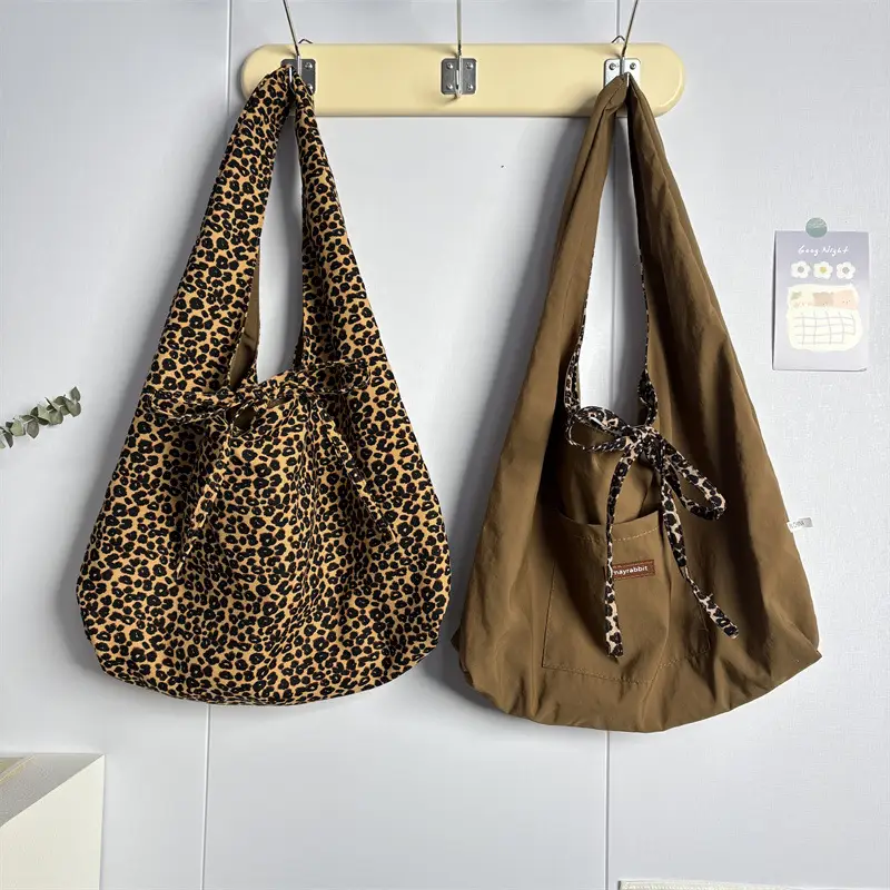 Leopard Print Shoulder Bag Large Capacity Fashion Tote — feature 32