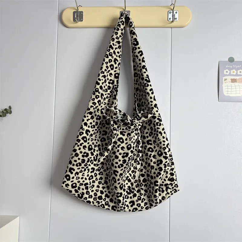 Leopard Print Shoulder Bag Large Capacity Fashion Tote — feature 35