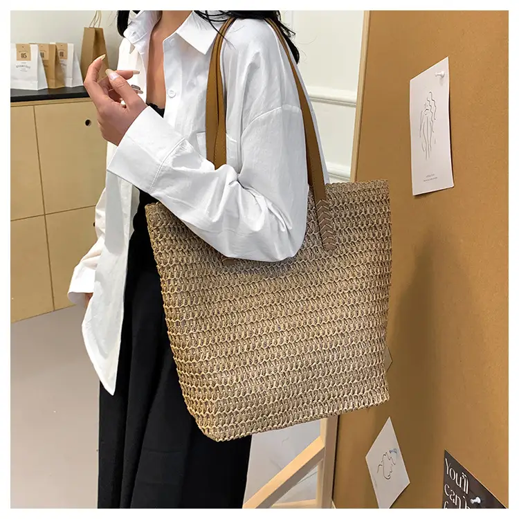 Women Straw Woven Large Capacity Shoulder Bag 2025 — feature 16