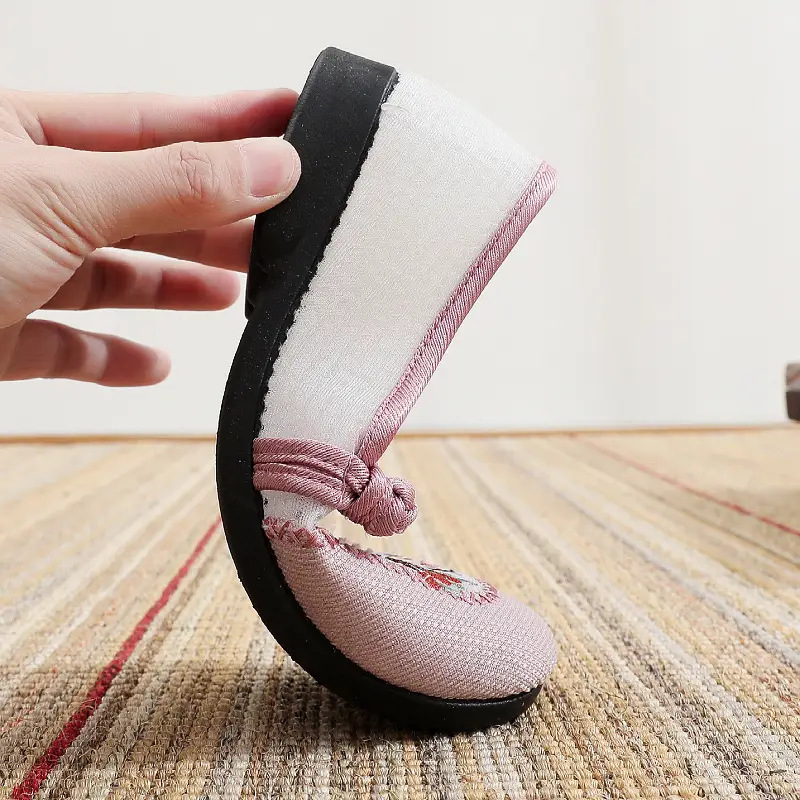 26 Mesh Shoes Spring and Summer Old Beijing Cloth Shoes Soft Sole Non-Slip Breathable Single Shoes Flat Heel Lightweight Casual Shoes Mom Shoes Women's Shoes - Image 6
