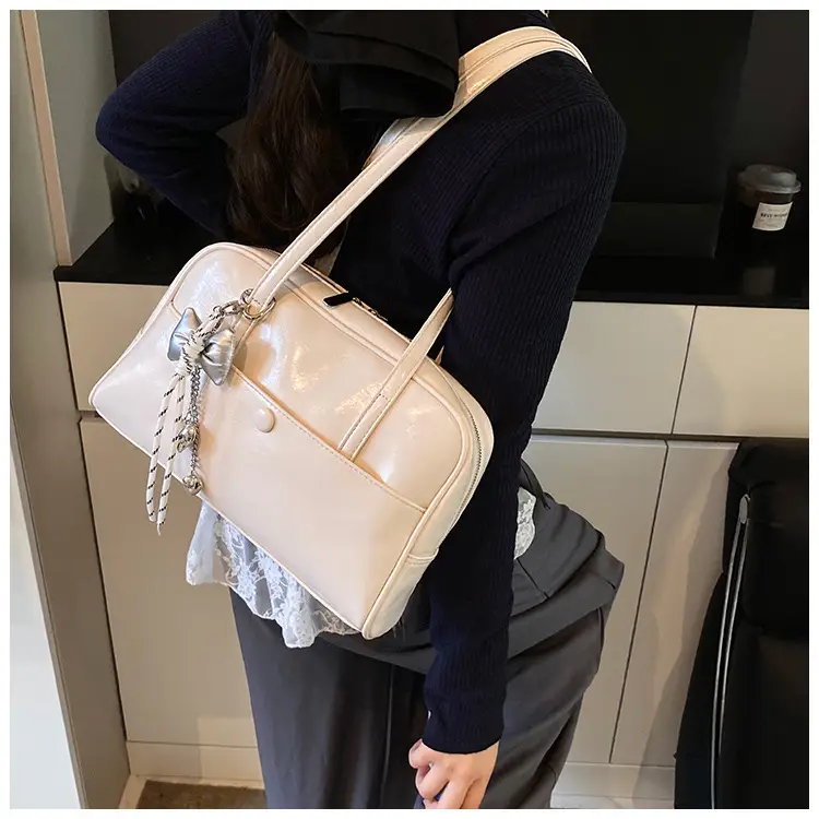 Pink Korean Style Shoulder Bag with Chain Strap — feature 30