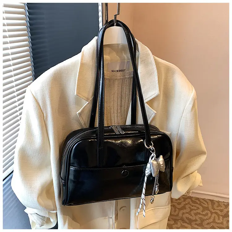 Pink Korean Style Shoulder Bag with Chain Strap — feature 40
