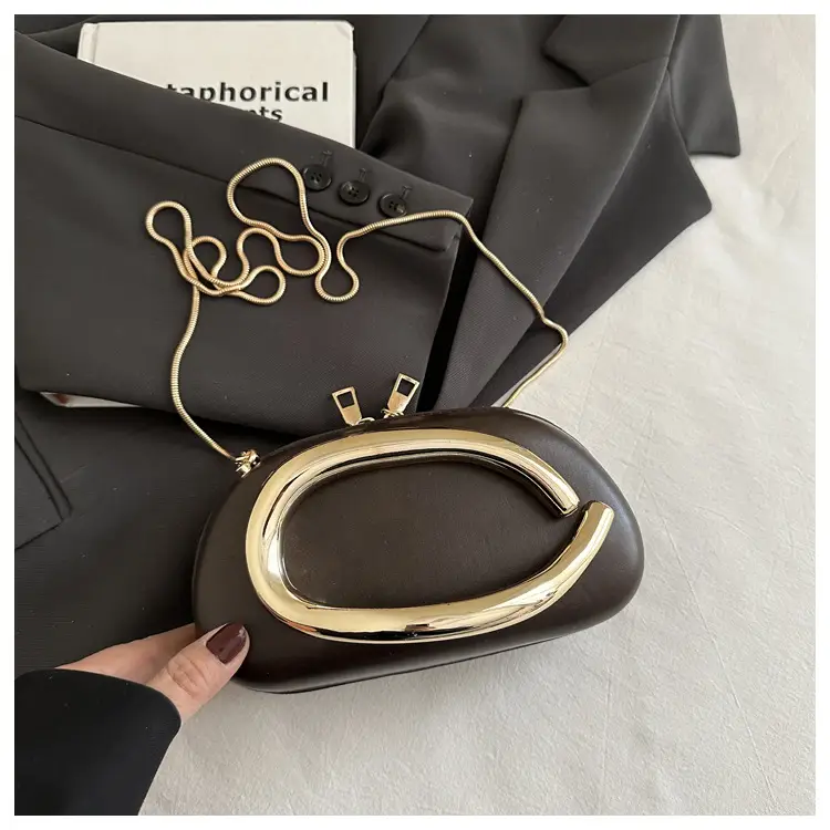 2025 Summer Shoulder Bag Trendy Shell Fashion Wedding Party Party Holiday Dinner Clutch Bag - Image 2