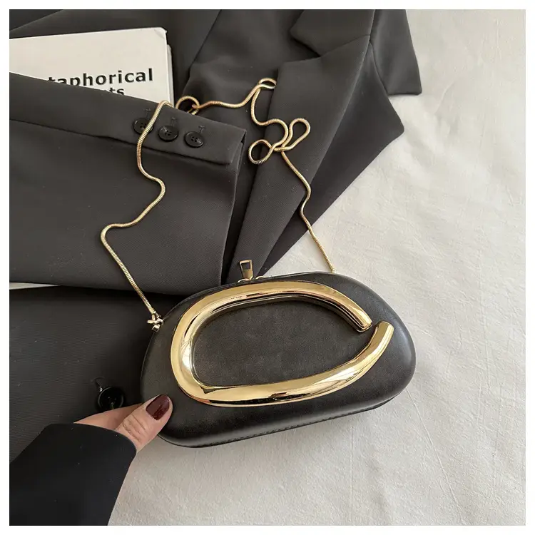 2025 Summer Shoulder Bag Trendy Shell Fashion Wedding Party Party Holiday Dinner Clutch Bag - Image 3
