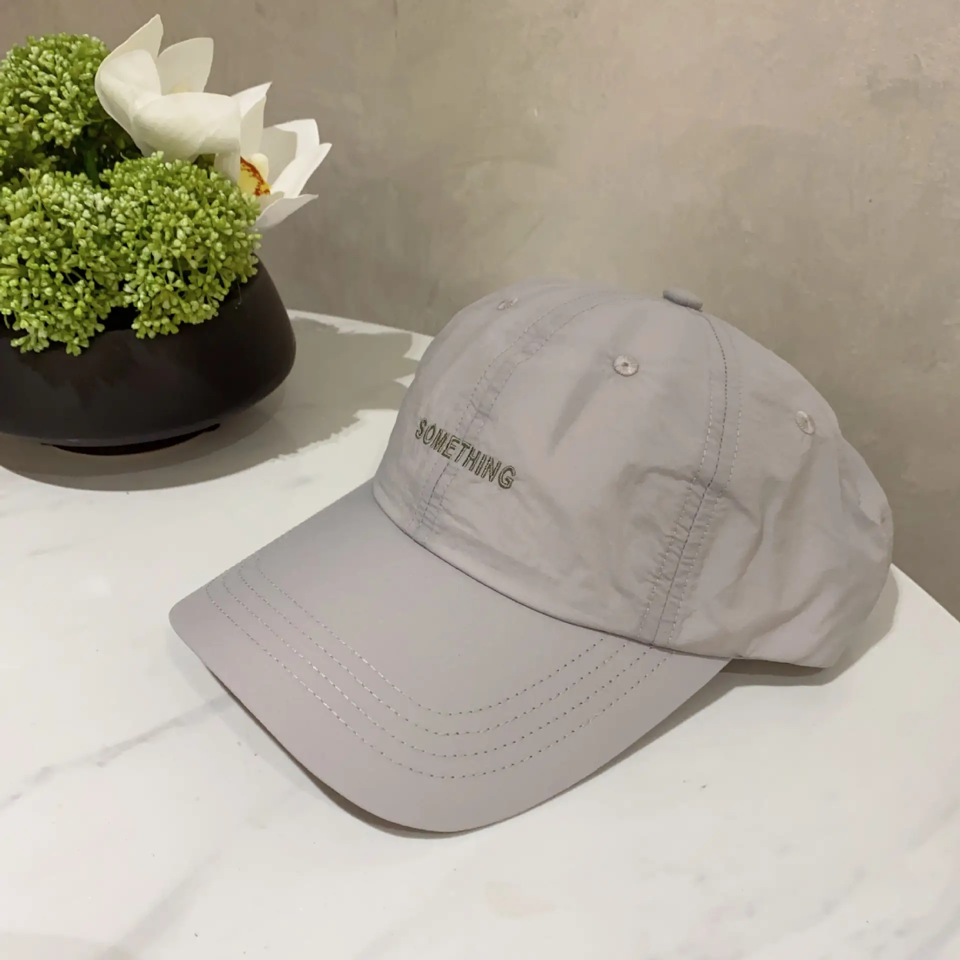Women's Pink Baseball Cap with Embroidered Letter Sunshade - Image 5
