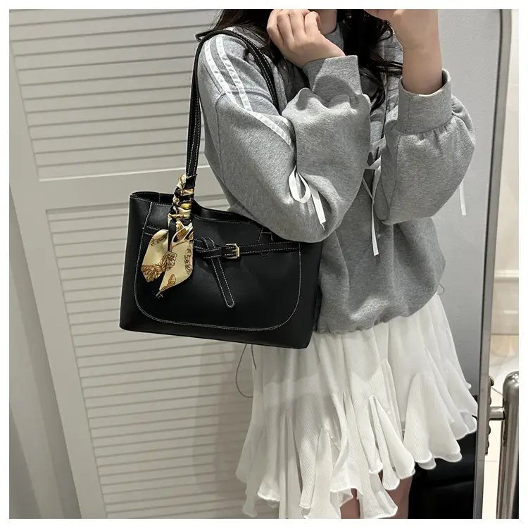 Women's Korean Style Beige Tote Bag 2025 Spring Summer — feature 17