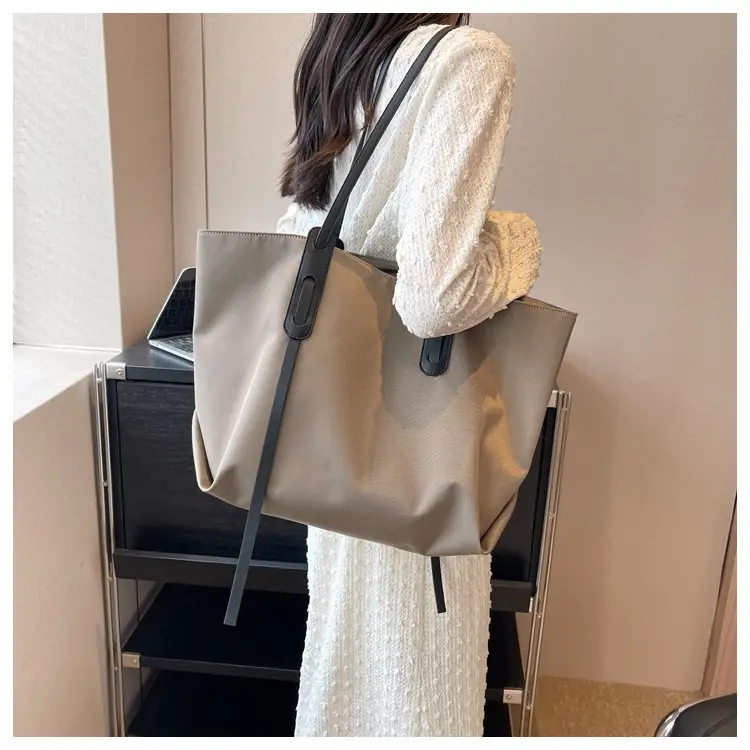 Women's Large Capacity Oxford Cloth Tote Bag Beige — feature 24