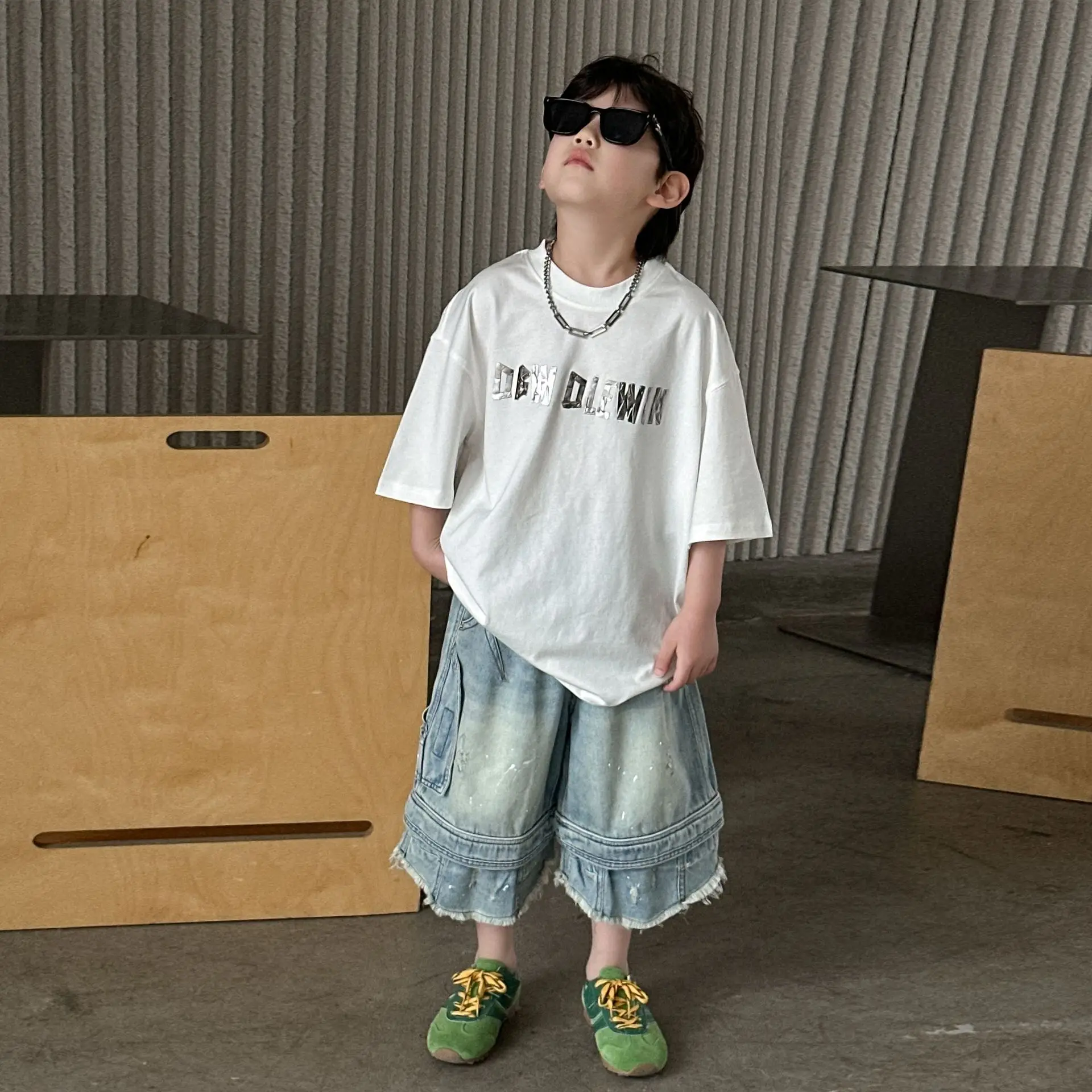 Boys White Graphic Shorts T-Shirt 2025 — feature 8