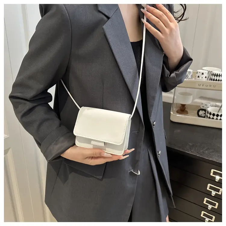 White Square Crossbody Bag with Chain Strap — feature 17