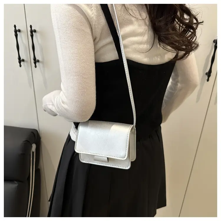 White Square Crossbody Bag with Chain Strap — feature 21