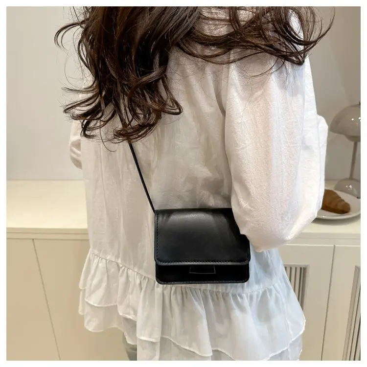White Square Crossbody Bag with Chain Strap — feature 29
