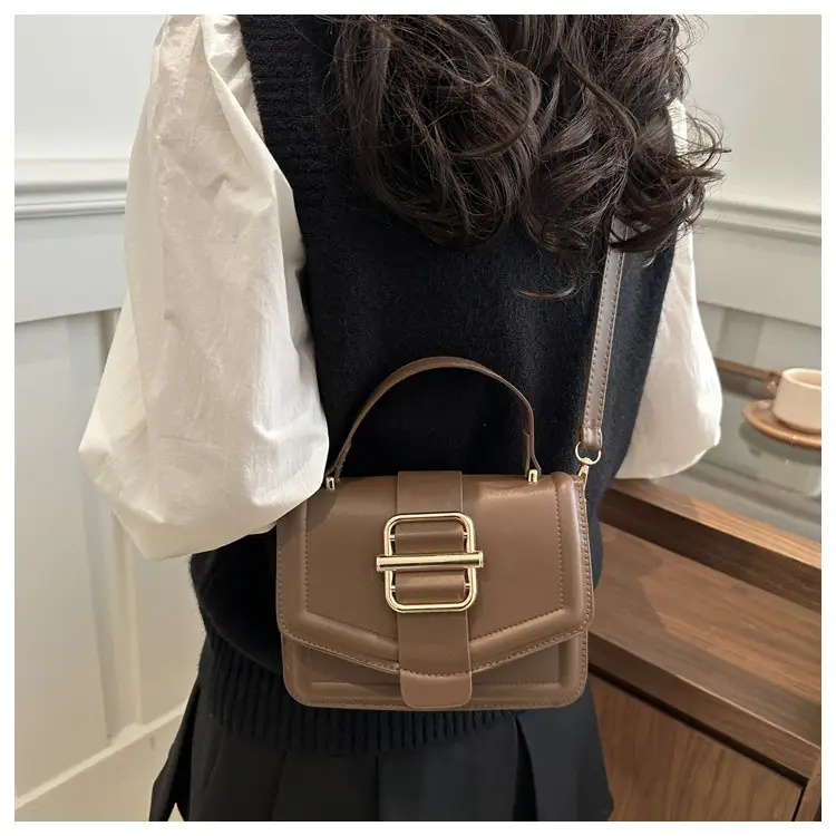 White Retro Textured Shoulder Bag for Women — feature 15