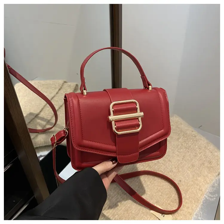 White Retro Textured Shoulder Bag for Women — feature 18