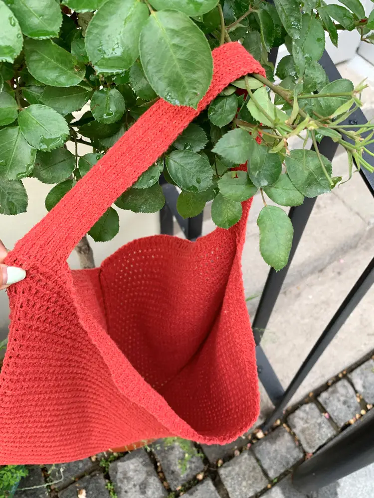 Red Crochet Woven Shoulder Bag for Women - Image 9