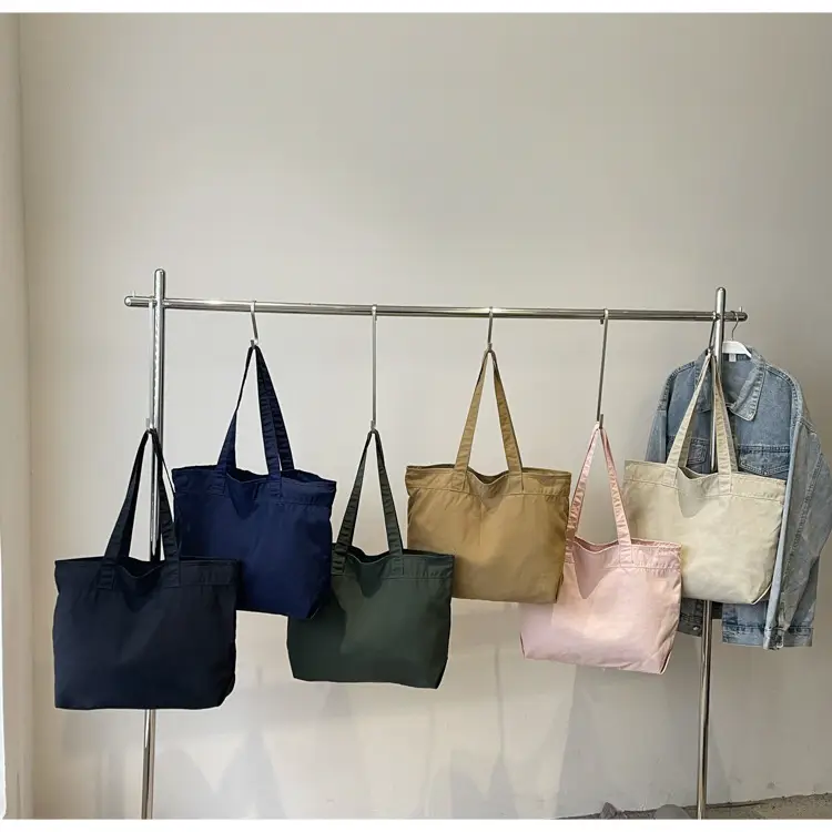 New Nylon Shoulder Bag for Women Large Capacity Waterproof — feature 15