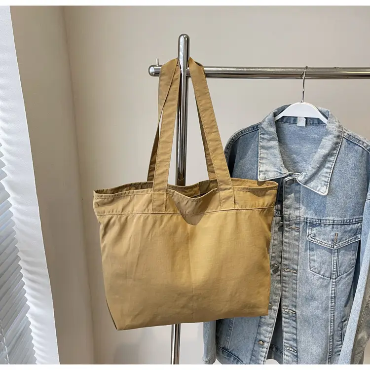 New Nylon Shoulder Bag for Women Large Capacity Waterproof — feature 17