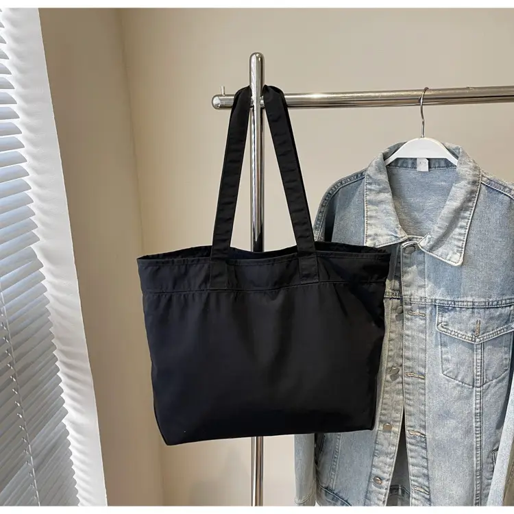 New Nylon Shoulder Bag for Women Large Capacity Waterproof — feature 27
