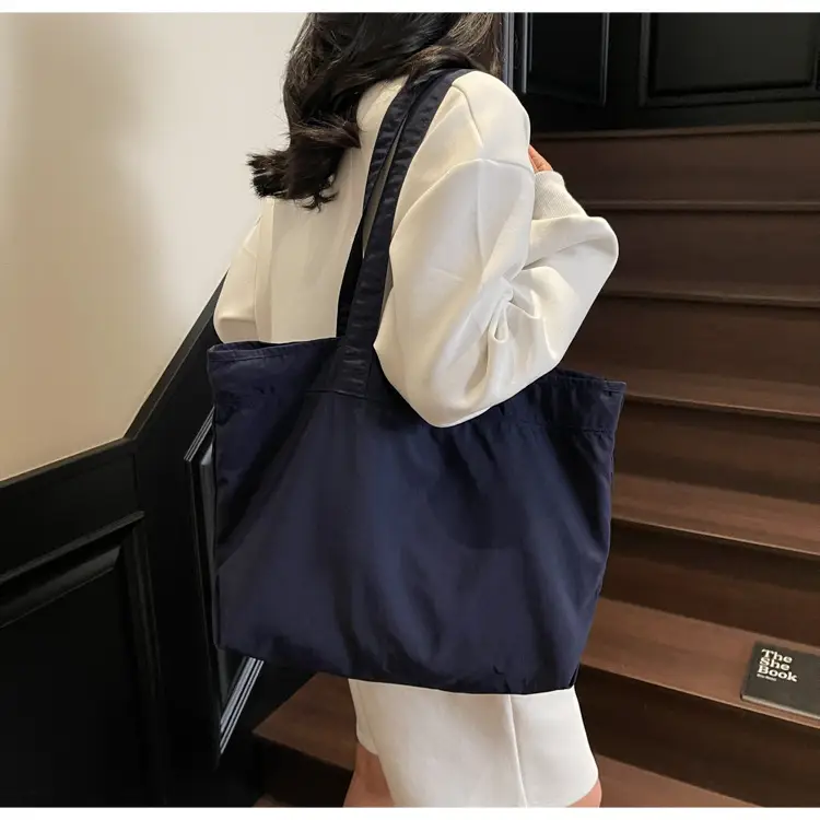 New Nylon Shoulder Bag for Women Large Capacity Waterproof — feature 37