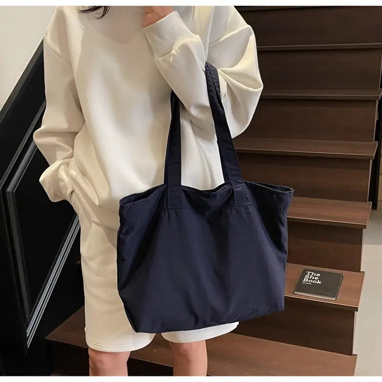 New Nylon Shoulder Bag for Women Large Capacity Waterproof — feature 39