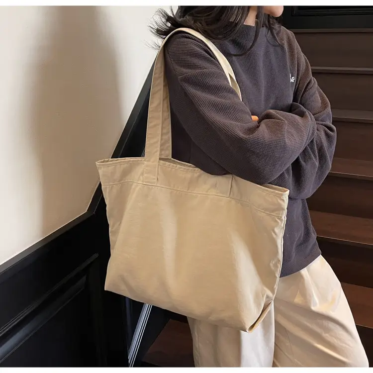 New Nylon Shoulder Bag for Women Large Capacity Waterproof — feature 40