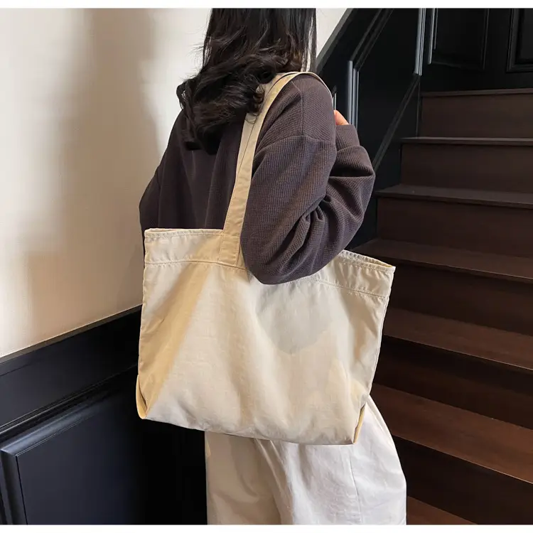 New Nylon Shoulder Bag for Women Large Capacity Waterproof — feature 41