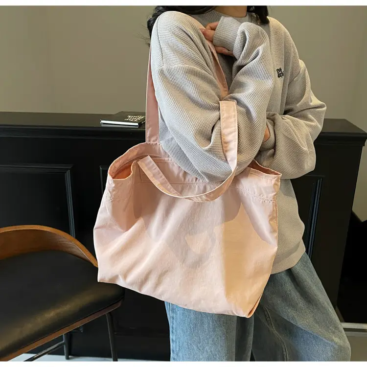 New Nylon Shoulder Bag for Women Large Capacity Waterproof — feature 49