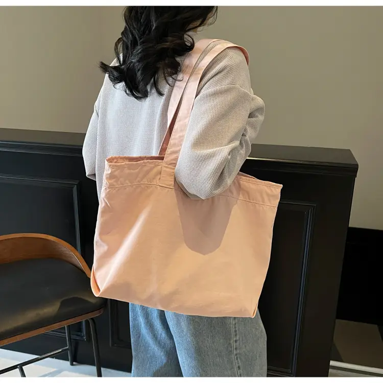 New Nylon Shoulder Bag for Women Large Capacity Waterproof — feature 50
