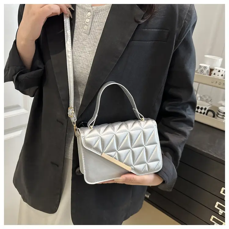 Trendy Quilted Square Handbag for Women 2025 — feature 19