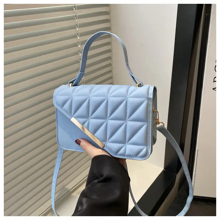 Trendy Quilted Square Handbag for Women 2025 — feature 24