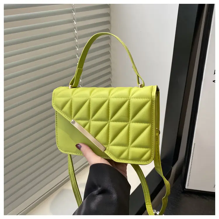 Trendy Quilted Square Handbag for Women 2025 — feature 26