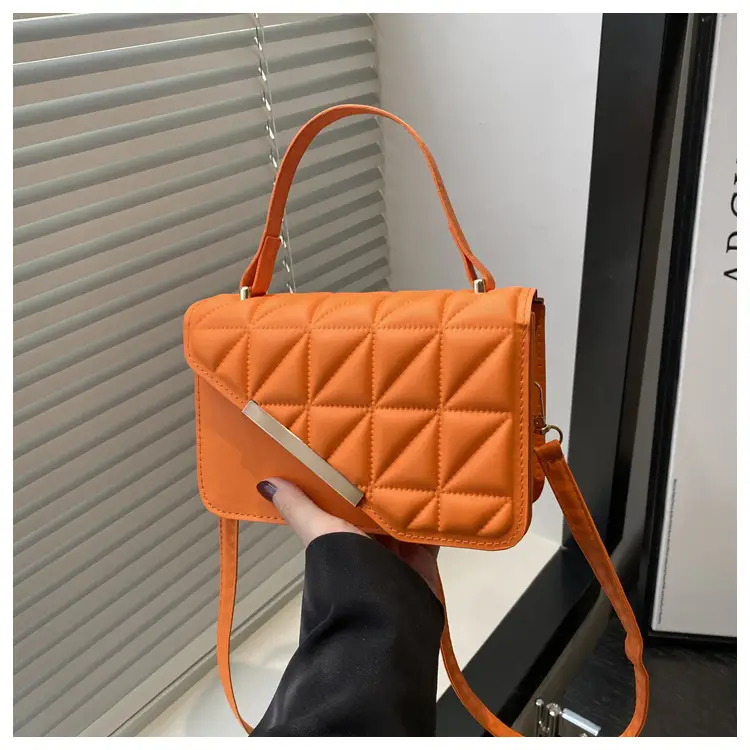 Trendy Quilted Square Handbag for Women 2025 — feature 28