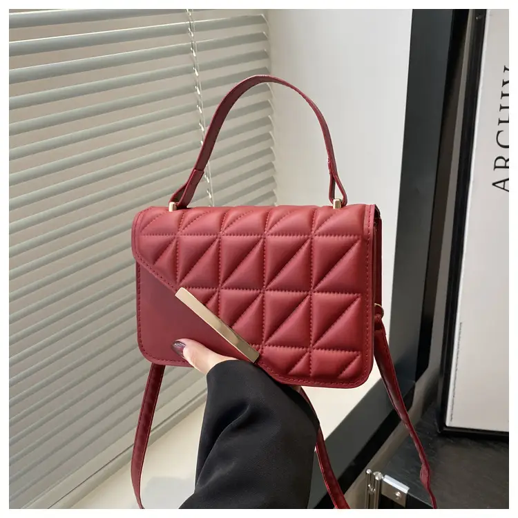 Trendy Quilted Square Handbag for Women 2025 — feature 29