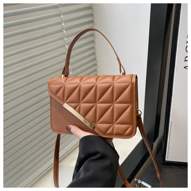 Trendy Quilted Square Handbag for Women 2025 — feature 30