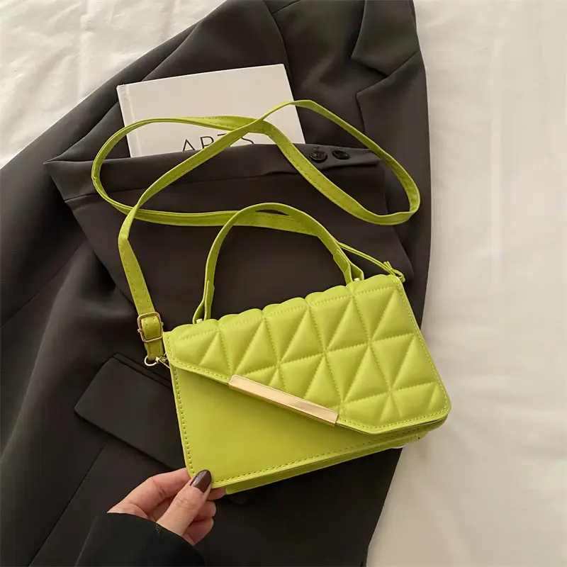 Trendy Quilted Square Handbag for Women 2025 - Image 3