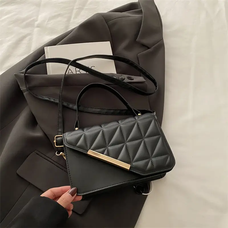 Trendy Quilted Square Handbag for Women 2025 - Image 8