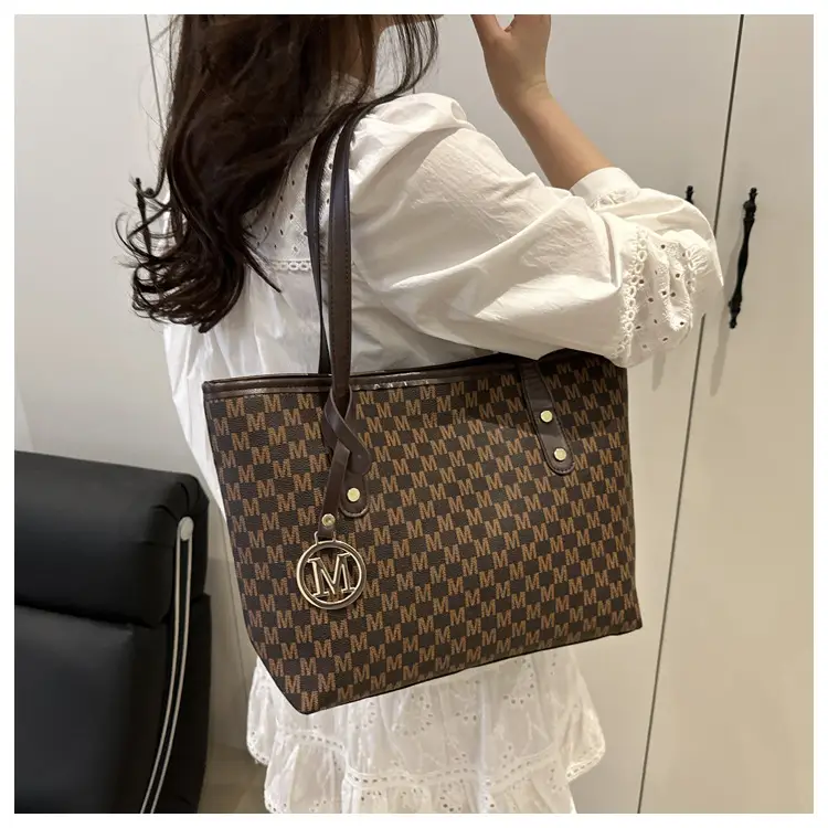 Large Capacity Women's Trendy Shoulder Bag 2025 — feature 13