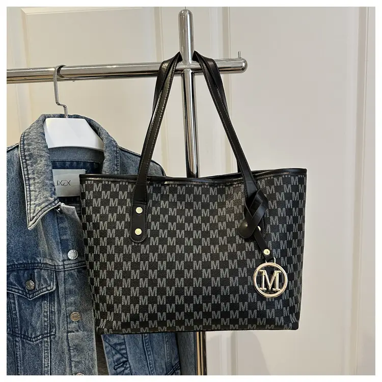 Large Capacity Women's Trendy Shoulder Bag 2025 — feature 17