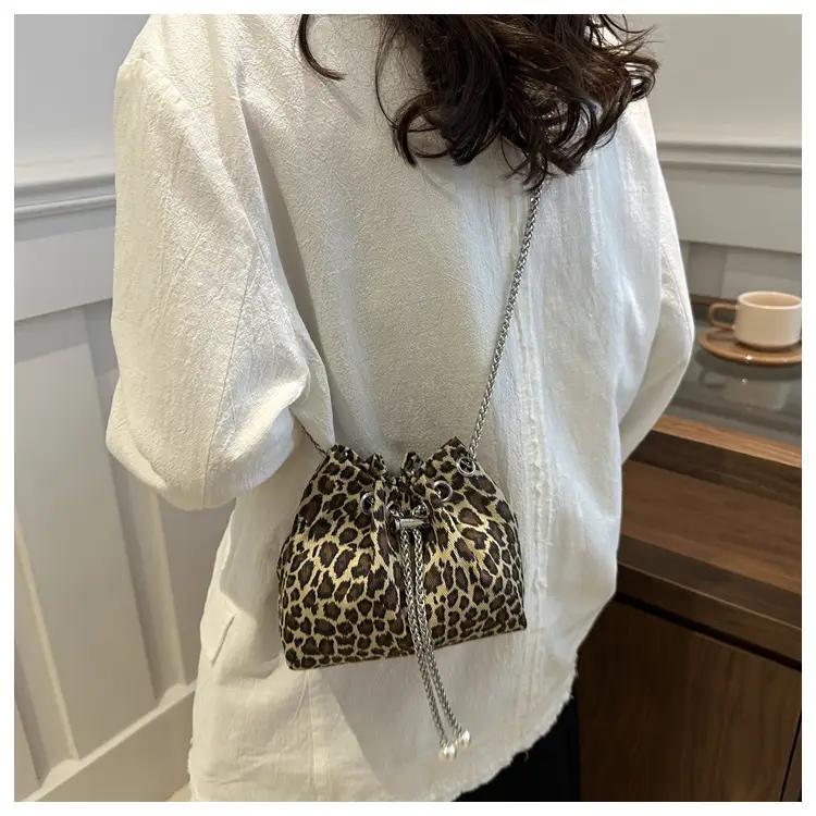 Leopard Print Drawstring Bag for Women with Chain — feature 17