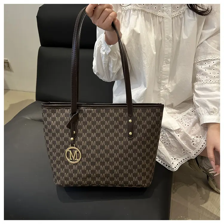 Women's Printed Underarm Bag with M-Logo — feature 20