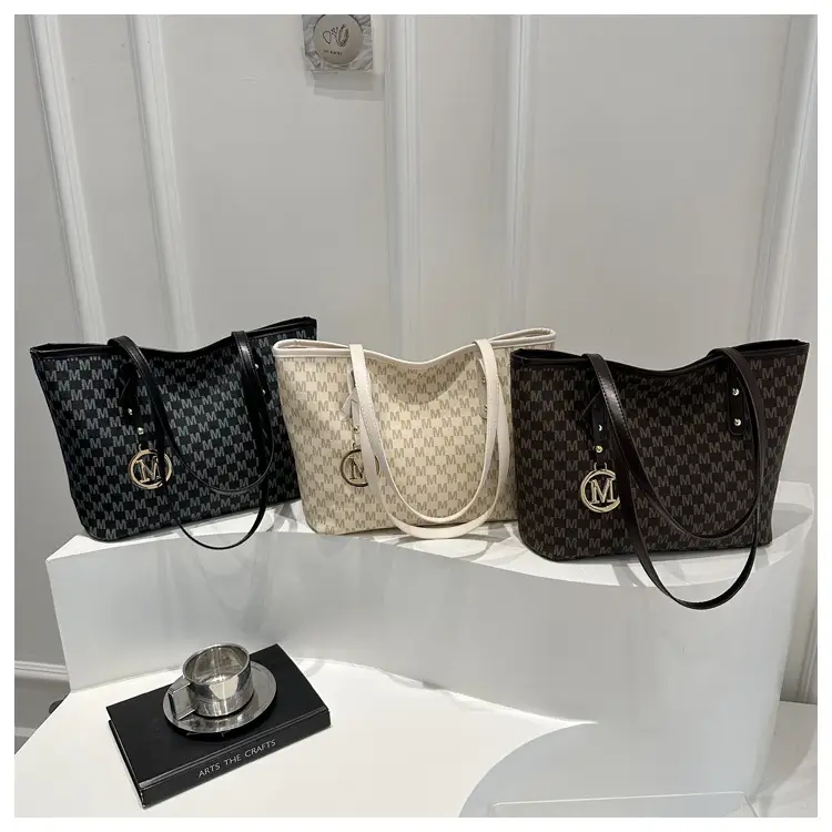 Women's Printed Underarm Bag with M-Logo — feature 24