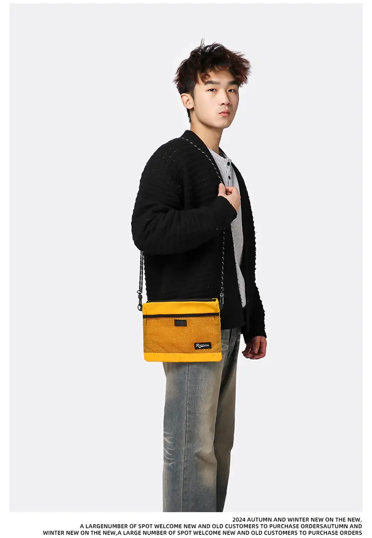 Men's Japanese Travel Tooling Small Satchel Bag Black — feature 9