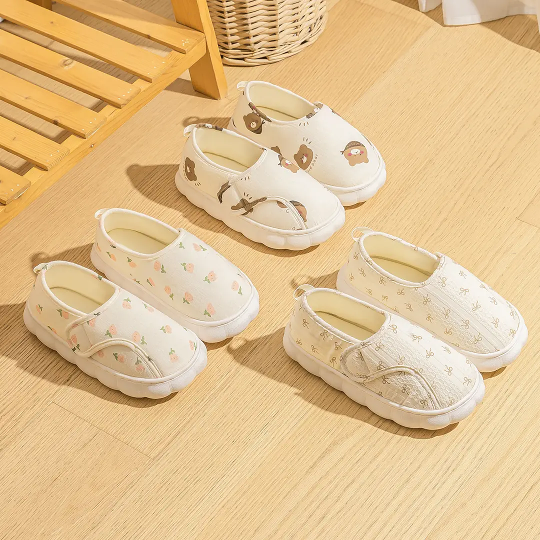 Jieliya Anti-bacterial Moon Shoes Women's Summer 2025 New Style Indoor Home Thick Sole Non-slip Outwear Heel Slippers for Women
