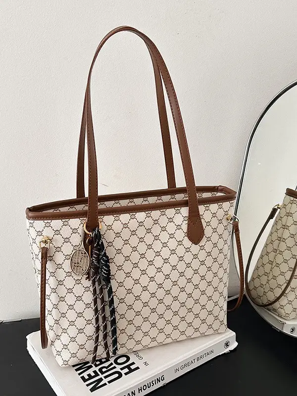 2026 Trendy Tote Bag with Vintage Print & Leather Handles - Image 8
