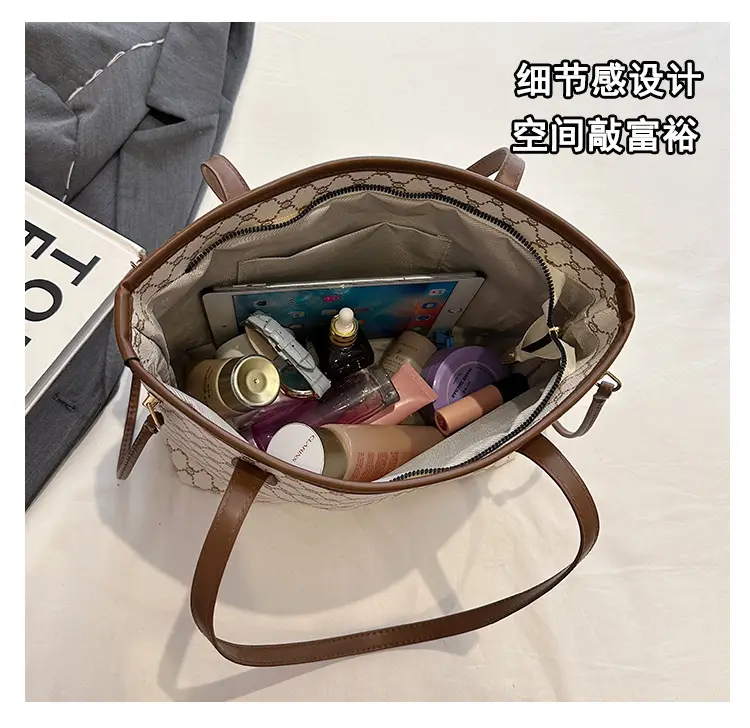 2026 Trendy Tote Bag with Vintage Print & Leather Handles — feature 10