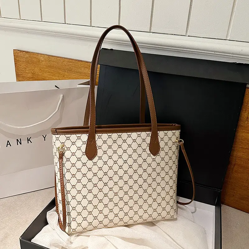 2026 Trendy Tote Bag with Vintage Print & Leather Handles - Image 4