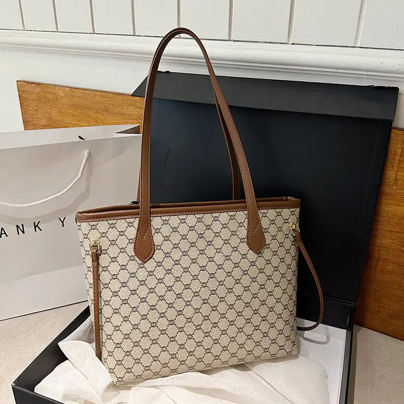 2026 Trendy Tote Bag with Vintage Print & Leather Handles - Image 5