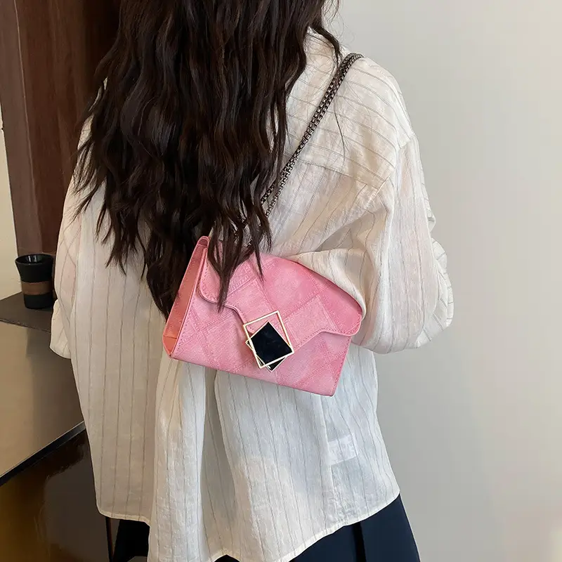 Women Retro Chain Crossbody Bag White 2025 - Image 7