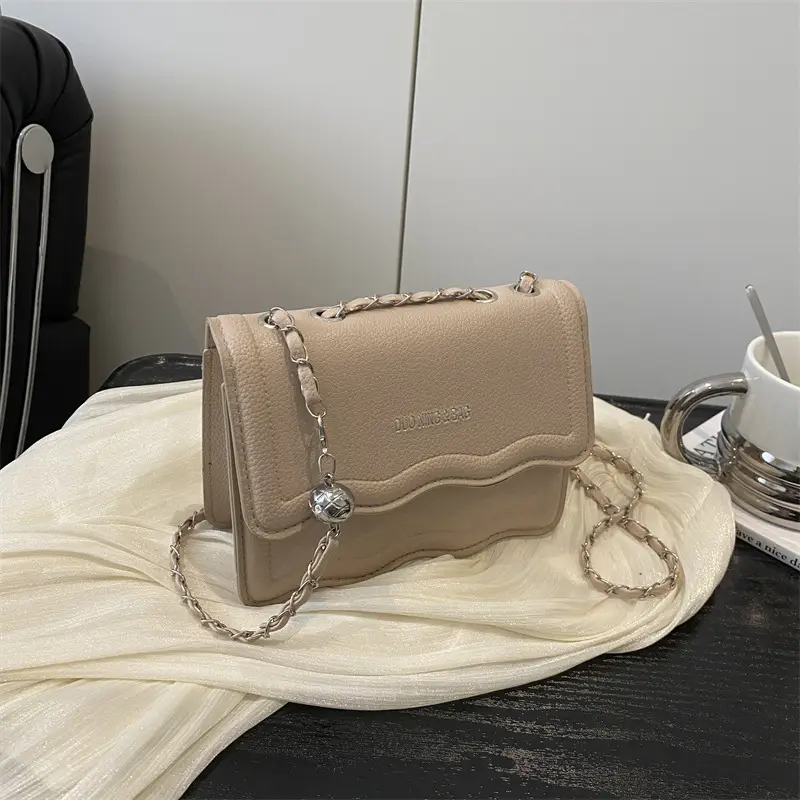 Women's White Square Chain Bag Light Luxury - Image 7